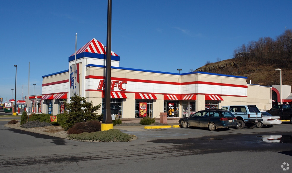 Emily Dr, Clarksburg, WV for lease - Building Photo - Image 2 of 3