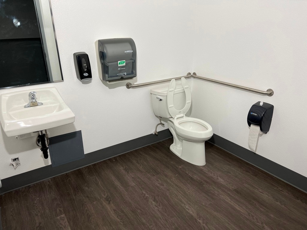 1235 Pierre Way, El Cajon, CA for lease Interior Photo- Image 1 of 6