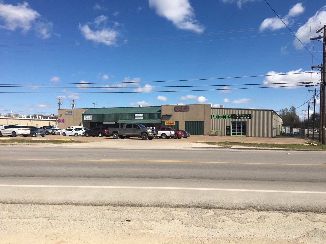 404 W Main St, Azle, TX à vendre Photo principale- Image 1 de 12
