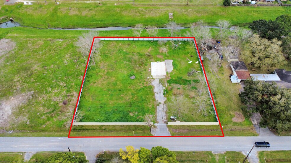 12033 Bedford St, Houston, TX à vendre - Photo du bâtiment - Image 2 de 22