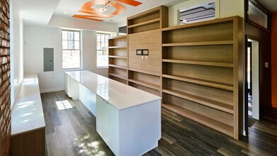 4590 Main St, Manayunk, PA for lease Interior Photo- Image 2 of 15