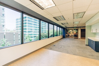 200 SW Market St, Portland, OR for lease Interior Photo- Image 2 of 8