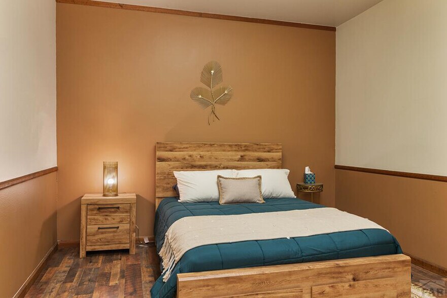 323 S Union Ave, Pueblo, CO à vendre - Photo du bâtiment - Image 3 de 20
