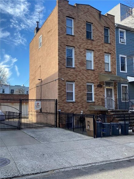 180 12th St, Brooklyn, NY for sale - Building Photo - Image 2 of 5