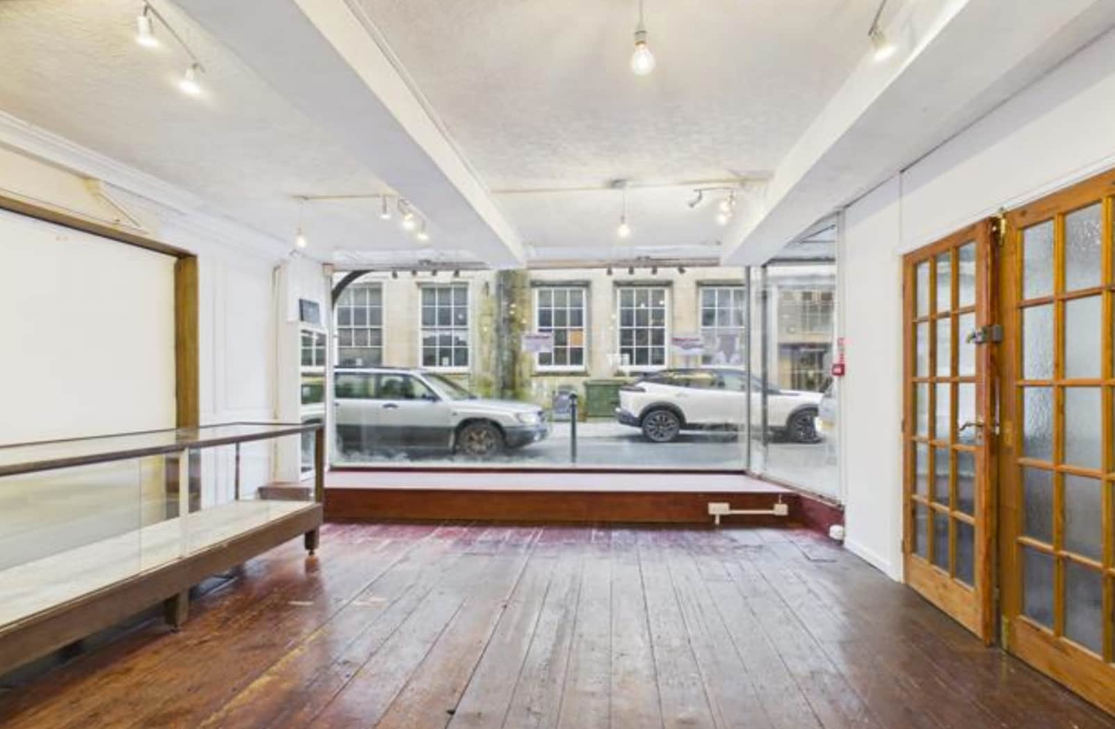 51 King St, Carmarthen à louer Photo intérieure- Image 1 de 5