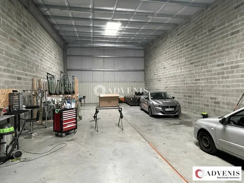 Flex in Mérignac for lease - Building Photo - Image 1 of 8