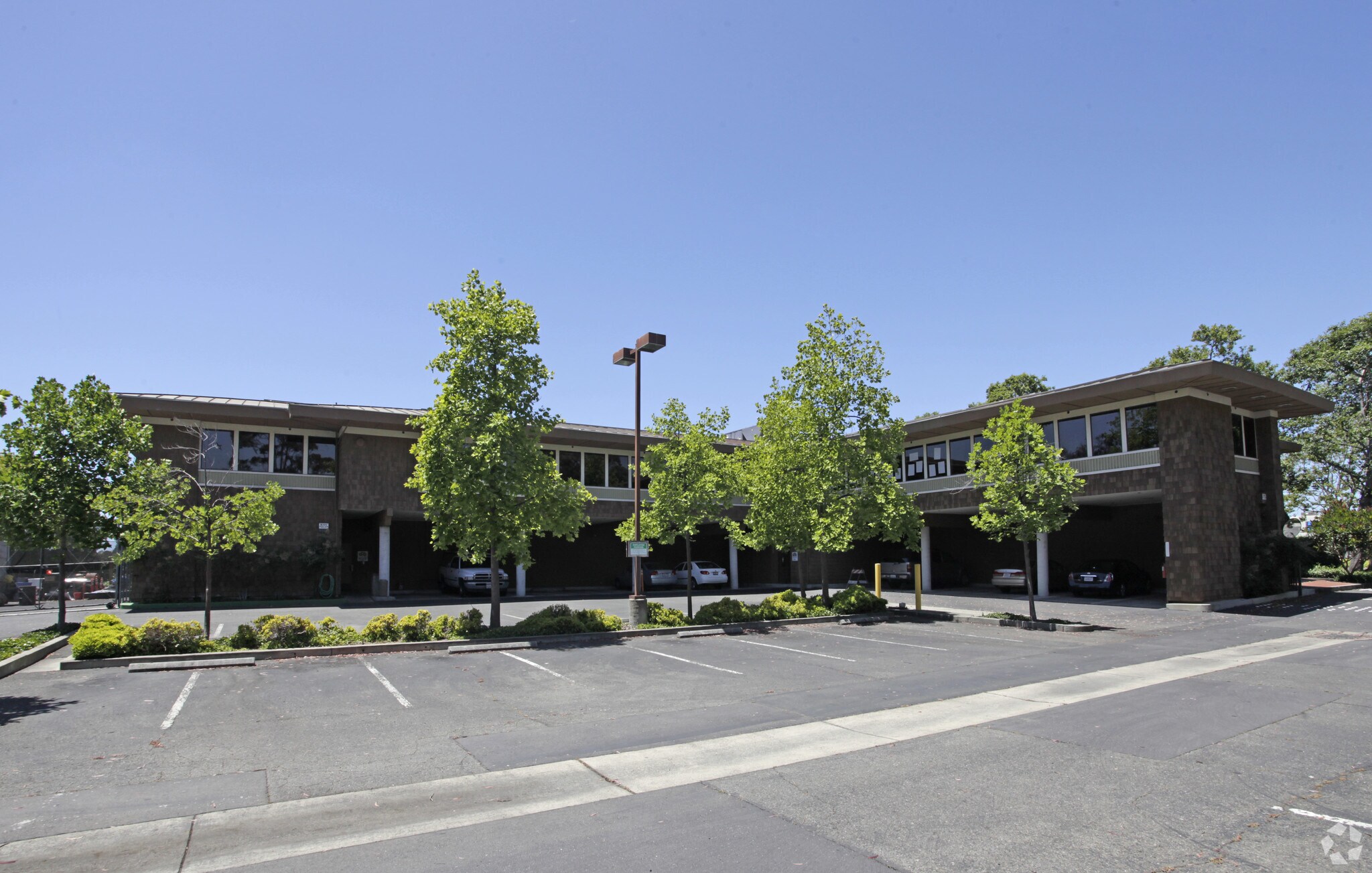 7770 Pardee Ln, Oakland, CA for lease Primary Photo- Image 1 of 5