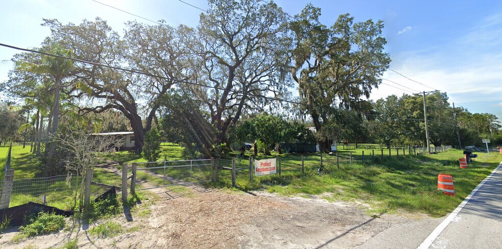 15209 Race Track Rd, Odessa, FL à vendre - Photo du bâtiment - Image 2 de 4
