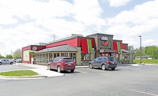 Plus de détails pour 12800 Hall Rd, Sterling Heights, MI - Commerce de détail à vendre