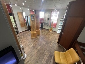 14 Smith St, Guernsey for lease Interior Photo- Image 2 of 4