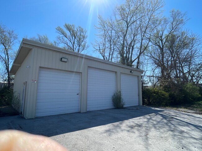 Plus de détails pour Contractor Property – à vendre, Kansas City, MO