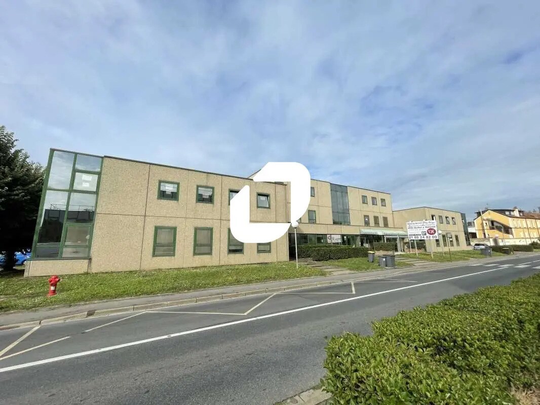 6-14 Rue De Ris, Viry-Châtillon à louer Photo du bâtiment- Image 1 de 10