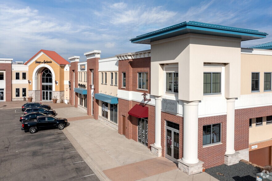 15322 Galaxie Ave, Apple Valley, MN à louer - Photo du bâtiment - Image 3 de 3