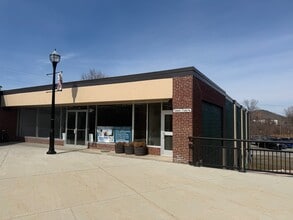 39 Hanover St, Lebanon, NH à louer Photo intérieure- Image 2 de 15