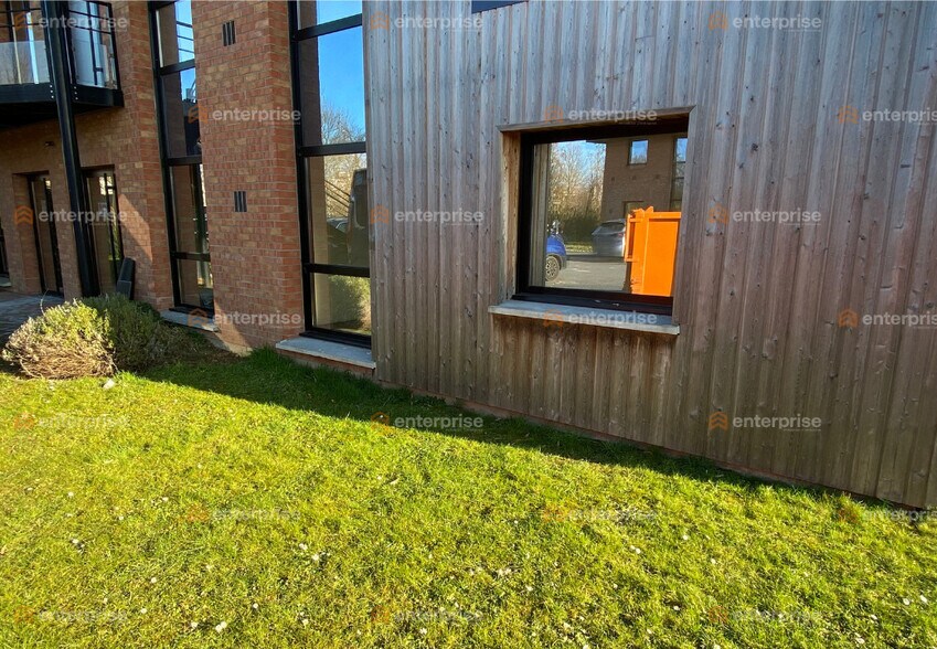 Office in VILLENEUVE-D'ASCQ for lease - Building Photo - Image 2 of 6