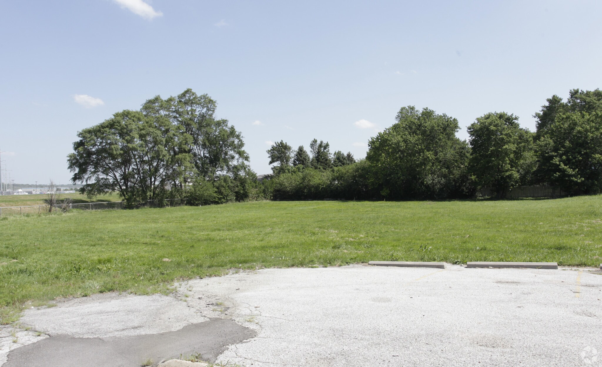 4713 S 77th Ave, Ralston, NE for sale Primary Photo- Image 1 of 5