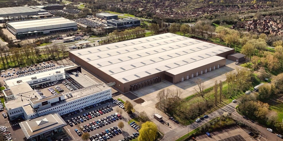 2 Yeomans Dr, Milton Keynes for lease - Building Photo - Image 1 of 8