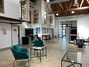 8928 Ellis Ave, Culver City, CA à louer Photo intérieure- Image 2 de 3