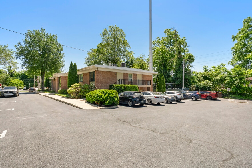1410 Russell Rd, Paoli, PA for lease - Building Photo - Image 2 of 9
