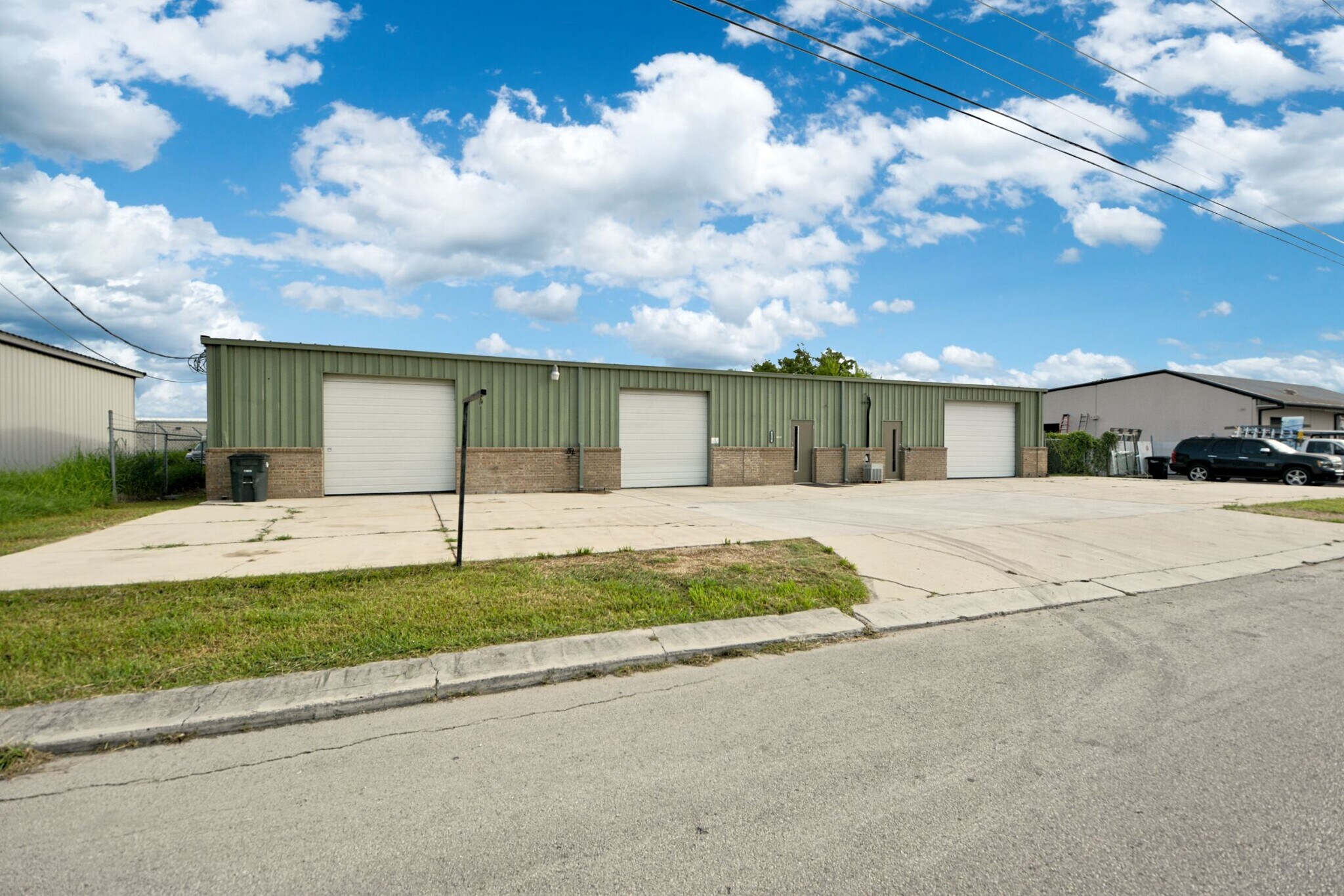 218 Trade Center Dr, New Braunfels, TX for sale Building Photo- Image 1 of 1