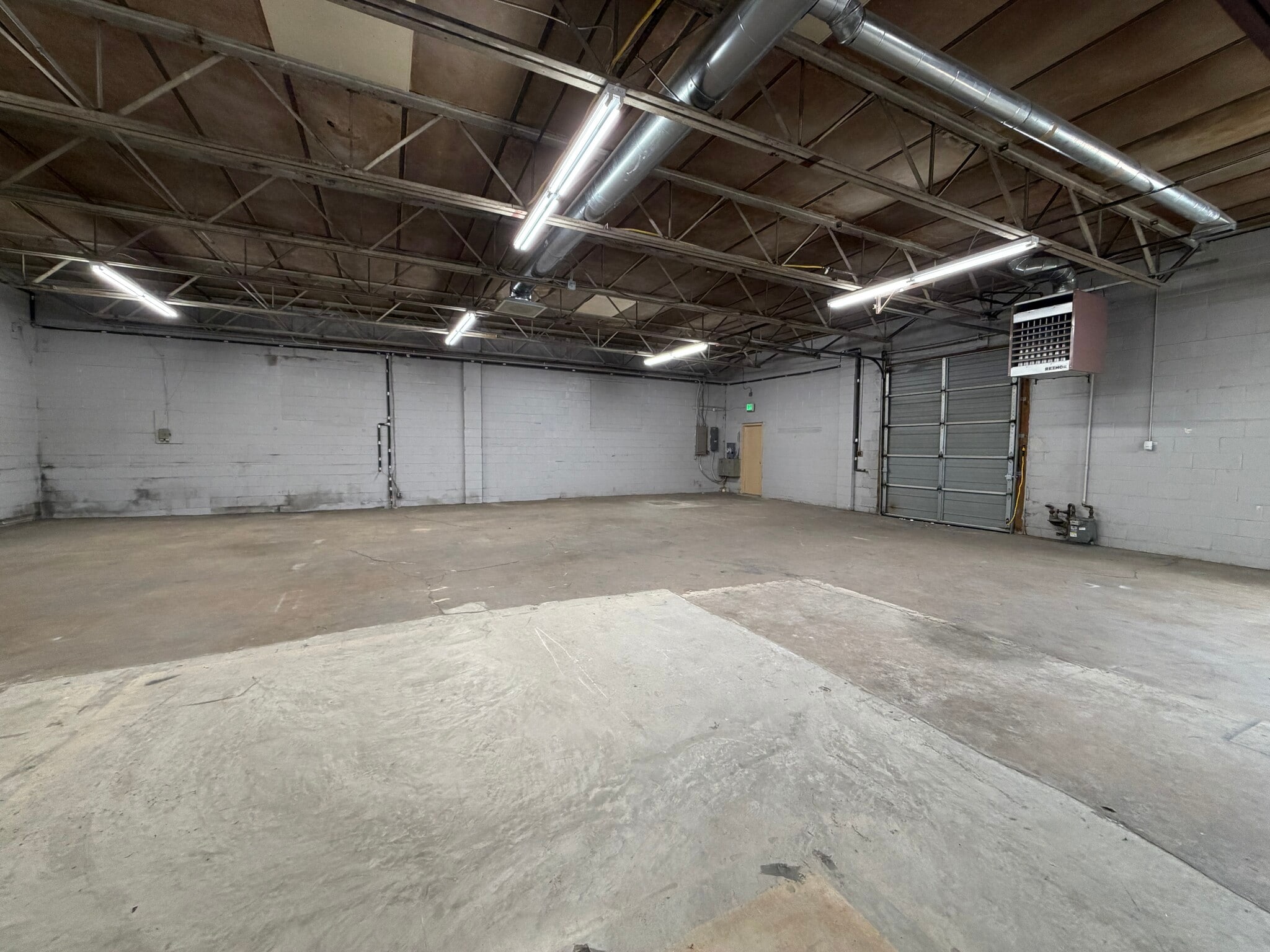 6505 Pulaski Hwy, Rosedale, MD à louer Photo intérieure- Image 1 de 3