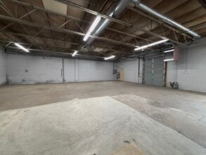 6505 Pulaski Hwy, Rosedale, MD à louer Photo intérieure- Image 1 de 3