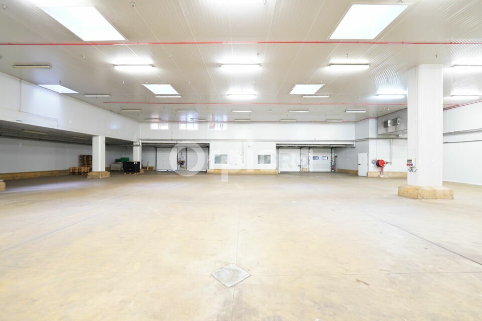 5 Avenue Bernard Vos, Mions for lease Interior Photo- Image 1 of 36