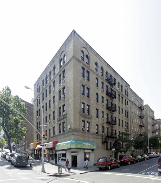 1024 Walton Ave, Bronx, NY for lease - Primary Photo - Image 1 of 8