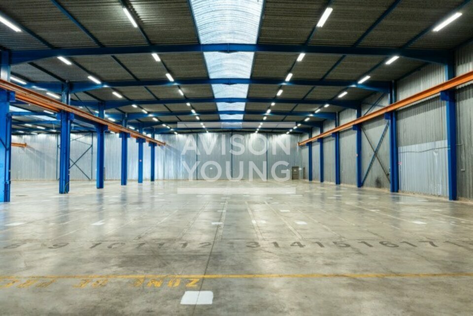 Industrial in Gonesse for lease Interior Photo- Image 1 of 8