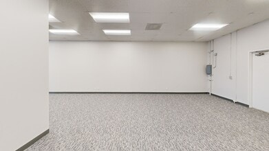 600 S Grand Ave, Santa Ana, CA for lease Matterport 3D Scan- Image 1 of 5