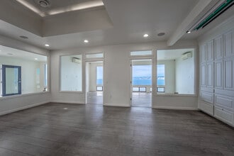 1258-1274 Prospect St, La Jolla, CA for lease Interior Photo- Image 1 of 9