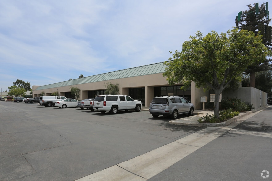 22541 Aspan St, Lake Forest, CA for lease - Building Photo - Image 2 of 3