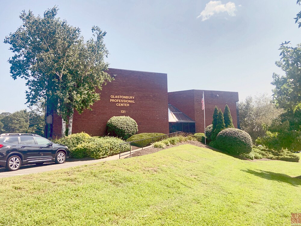 131 New London Tpke, Glastonbury, CT à louer Photo du bâtiment- Image 1 de 18