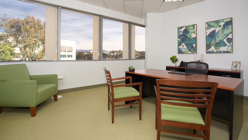 28202 Cabot Rd, Laguna Niguel, CA à louer - Photo principale - Image 1 de 15