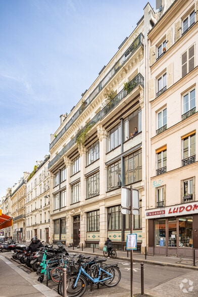 4 Rue Martel, Paris for lease - Building Photo - Image 2 of 3