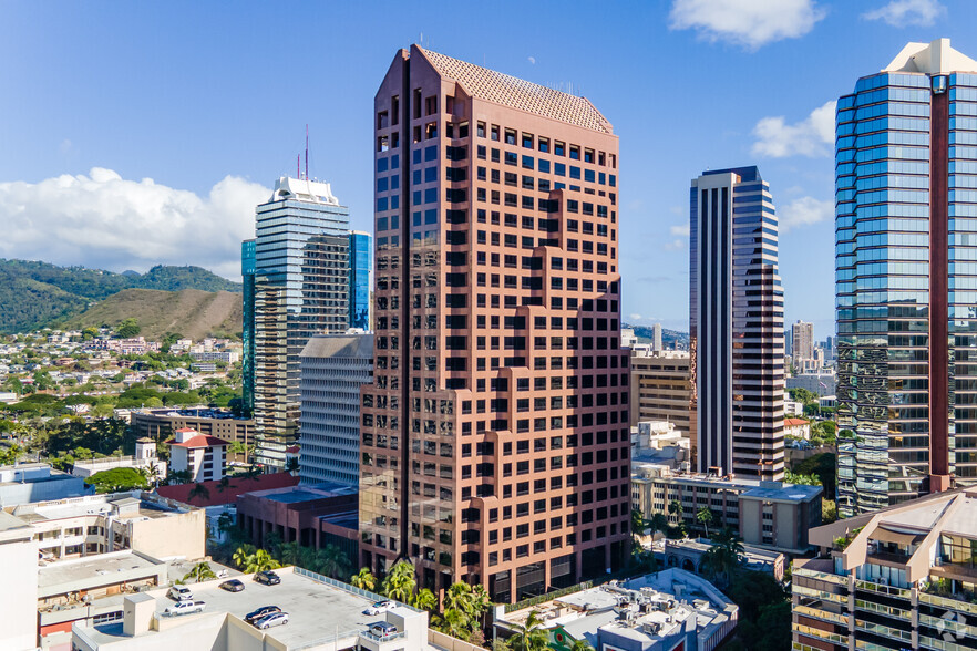 1132 Bishop St, Honolulu, HI à vendre - Photo du bâtiment - Image 1 de 1