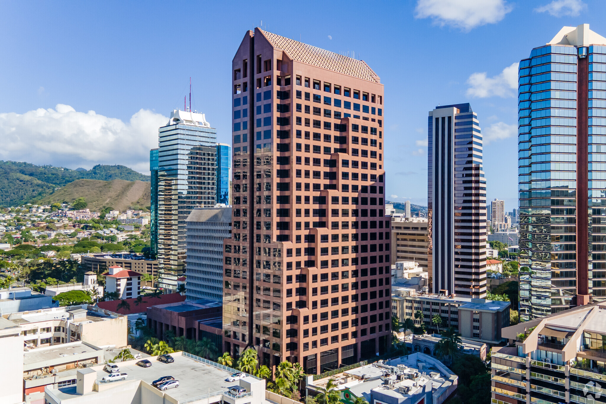 1132 Bishop St, Honolulu, HI à vendre Photo du bâtiment- Image 1 de 1