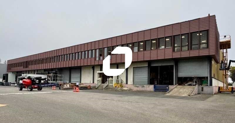 Industrial in Wissous for lease Building Photo- Image 1 of 12