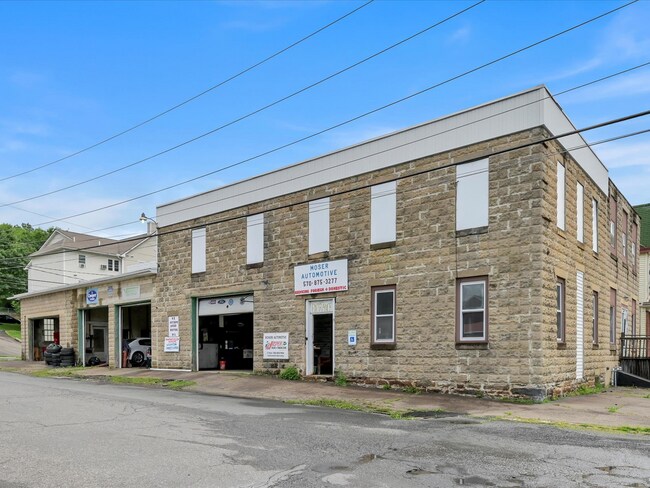 More details for 39 E Walnut St, Ashland, PA - Retail for Sale