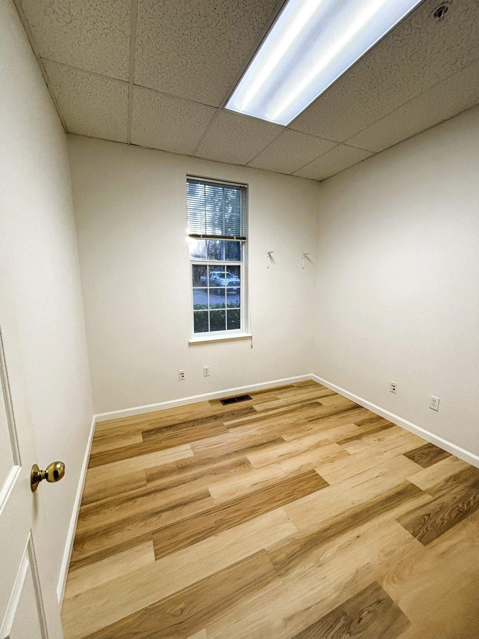 103 Providence Mine Rd, Nevada City, CA à louer Photo intérieure- Image 1 de 2