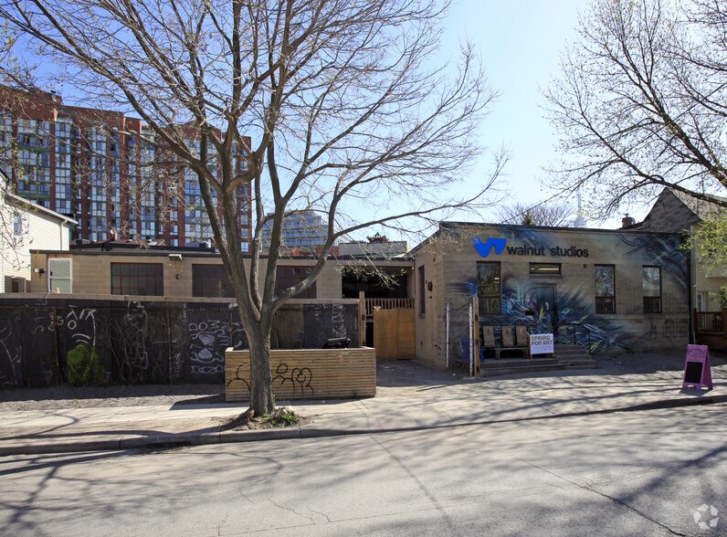 83-91B Walnut Av, Toronto, ON à vendre - Photo du bâtiment - Image 2 de 42