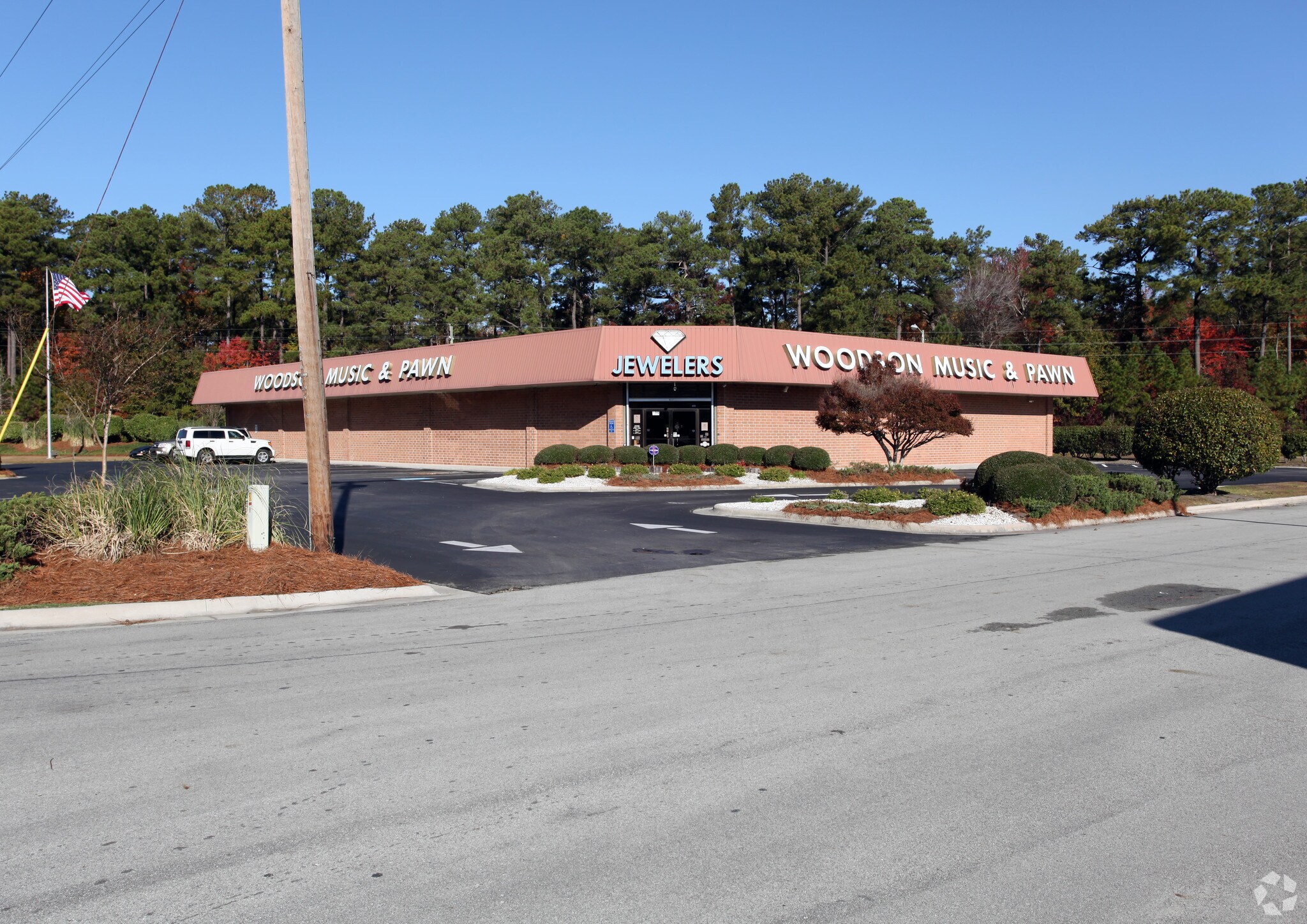 129 Freedom Way, Midway Park, NC for lease Primary Photo- Image 1 of 3