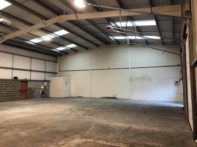 Moss Bridge Rd, Rochdale for lease - Building Photo - Image 3 of 5
