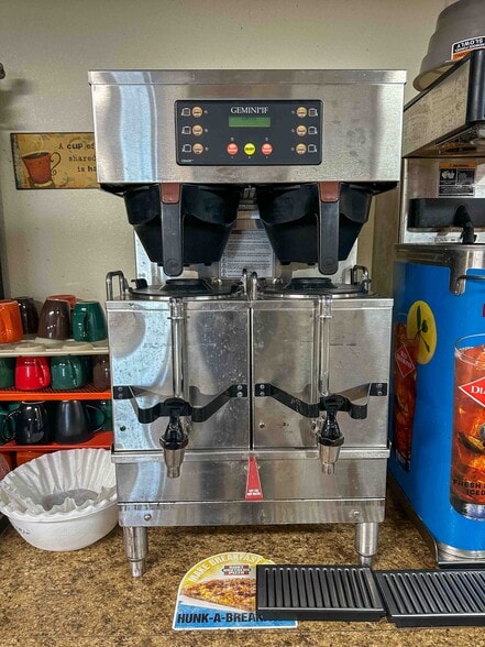 245971 E Country Rd, Canton, OK à vendre - Photo du bâtiment - Image 3 de 30