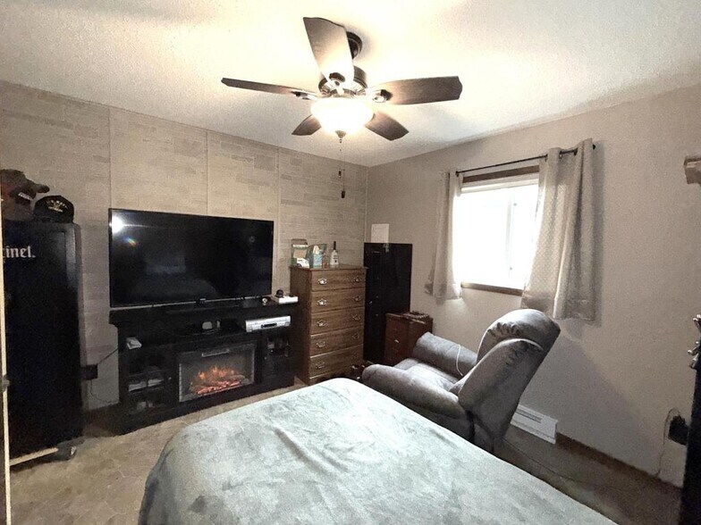 321 State 371 S, Hackensack, MN à vendre - Photo intérieure - Image 3 de 23