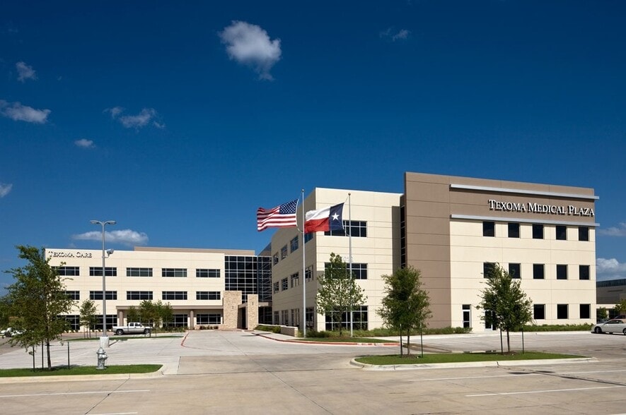 5012 S US Highway 75, Denison, TX for lease - Primary Photo - Image 1 of 4