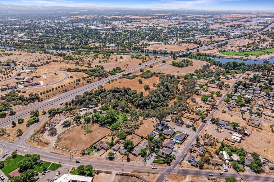 405 Grand Ave, Oroville, CA à vendre - Aérien - Image 2 de 8