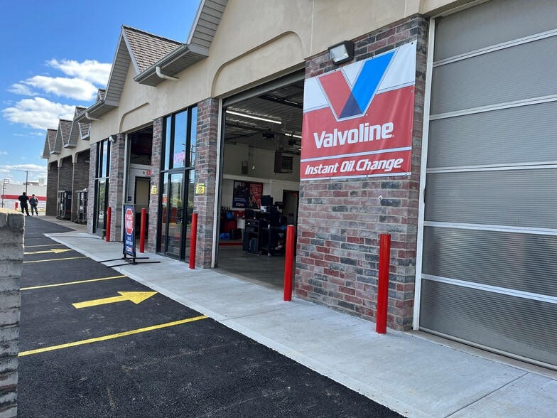 698 S Pike Rd, Sarver, PA for sale - Building Photo - Image 3 of 6