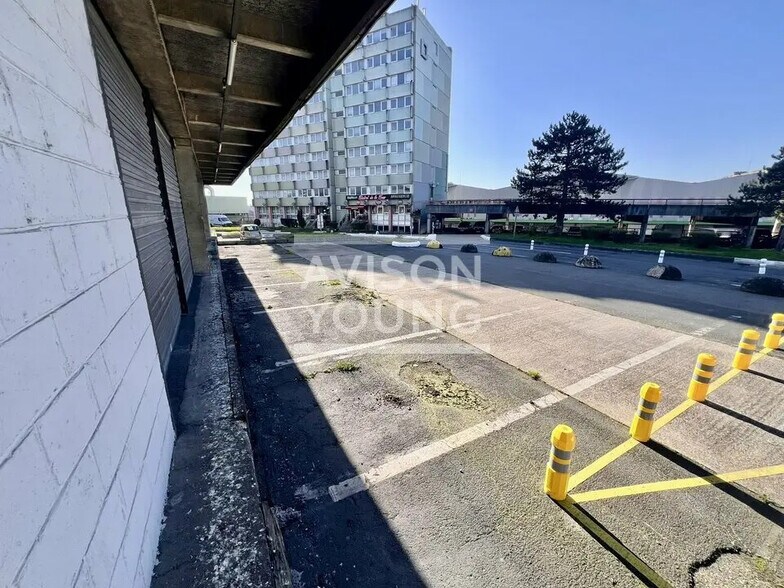 Flex in Aulnay-sous-Bois for lease - Building Photo - Image 1 of 12