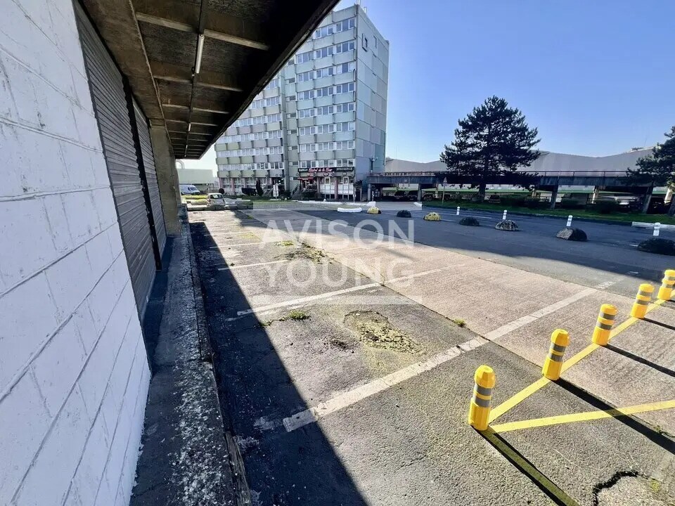 Flex in Aulnay-sous-Bois for lease Building Photo- Image 1 of 13